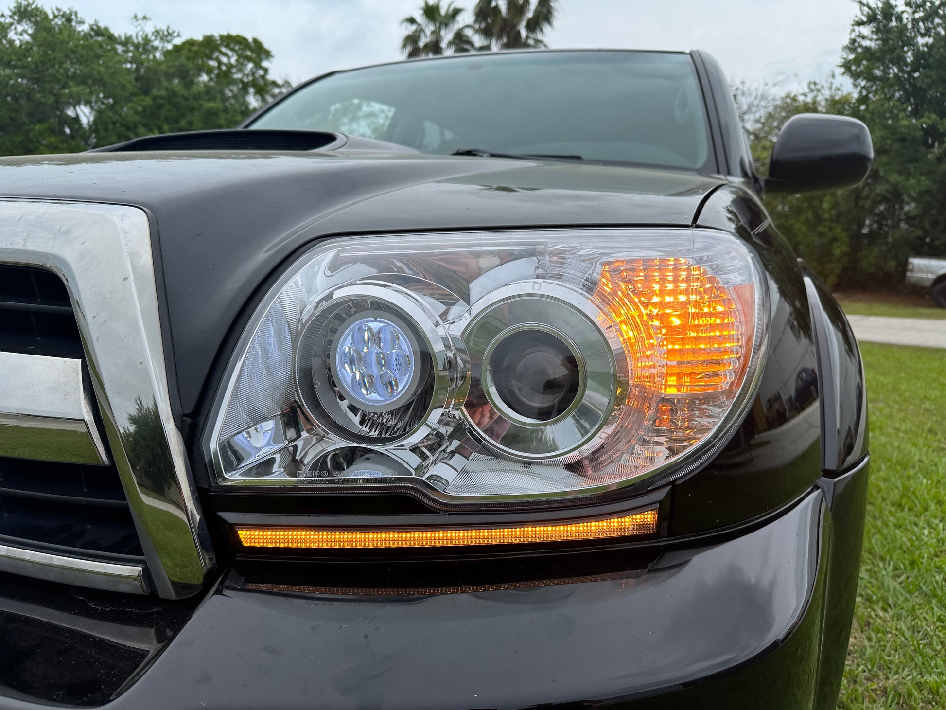 06-09 4th Gen 4Runner LED Turn Signal Filler Panels w/ DRL - SRQ Fabrications